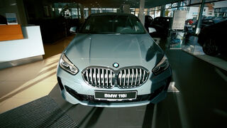 Review 2020 BMW 118i (F40) M Sport #1...