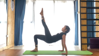 10 Ngày Yoga Cơ Bản Tại Nhà -...