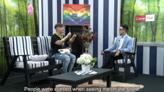 Chị Bảy Bóng mê đeo vàng....