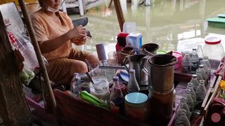 Cà phê truyền thống của Thái...
