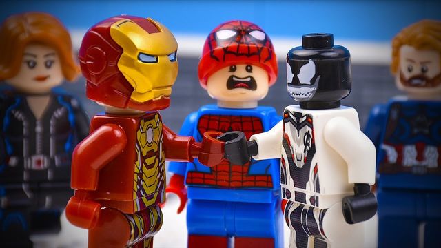 LEGO Spiderman vs Venom - Siêu anh hùng hội tụ | Hoạt hình | Kỳ Diệu LEGO